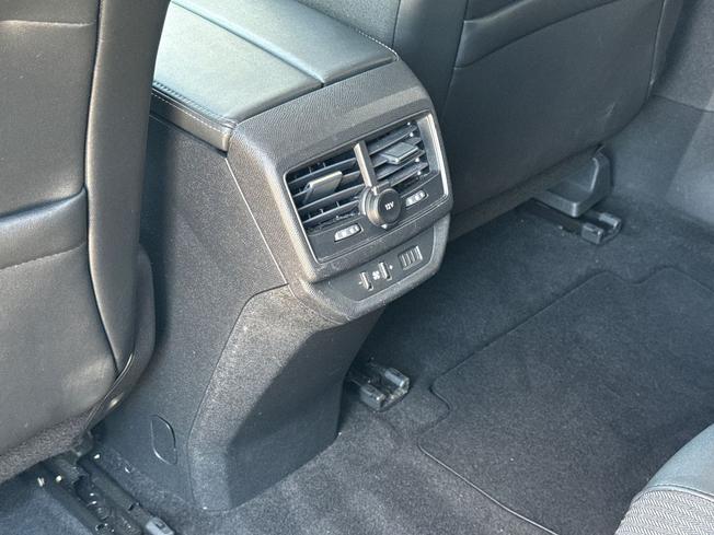 PEUGEOT 5008 Photo 42