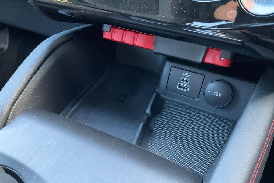 Ford KUGA Photo autoimg-e91abc672aa1873c1eed92a5a80261108201fda6.jpg