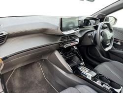 PEUGEOT 208 Photo 2