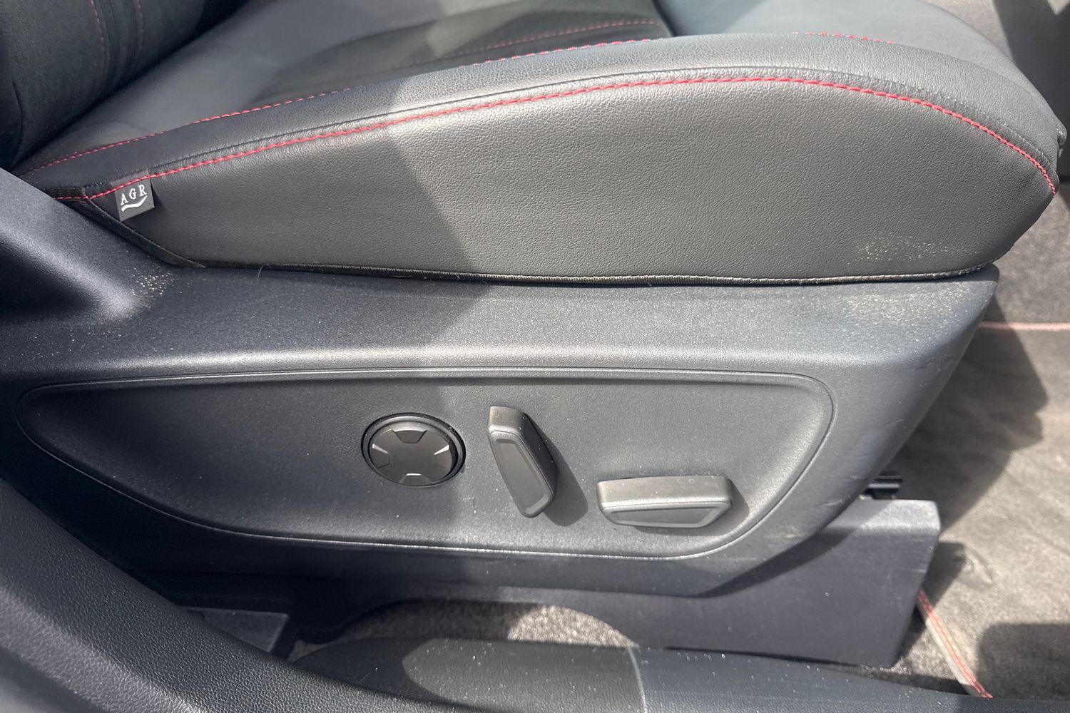 Ford KUGA Photo 35