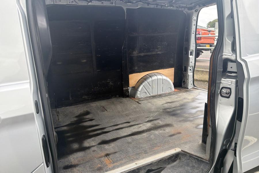 Ford TRANSIT CUSTOM Photo autoimg-e92ab64003fd0da81fa3607037296771489d4fb8.jpg