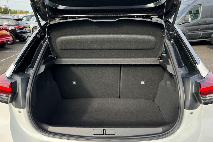 Vauxhall CORSA Photo autoimg-e92d174403d7449bf18232cac094bcf6157ca22b.jpg