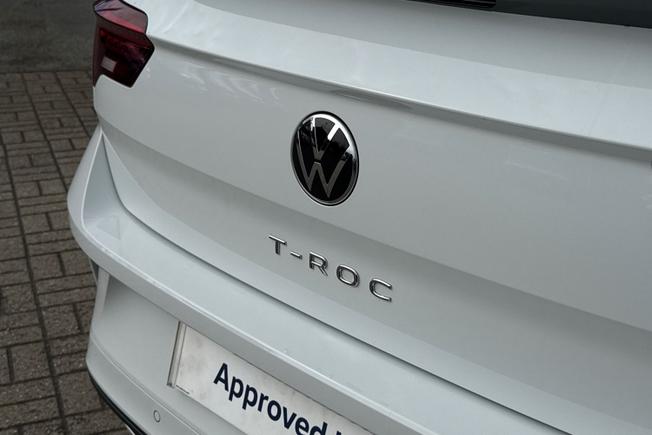 VOLKSWAGEN T-Roc Photo 21