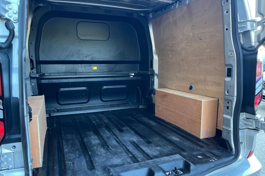 Used FORD TRANSIT CUSTOM HT25EZX 4