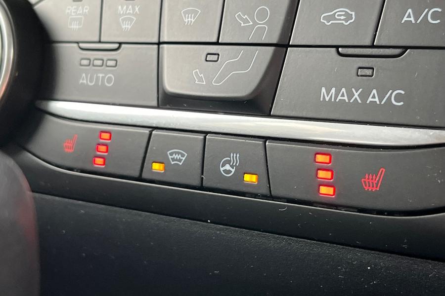 Ford FIESTA Photo autoimg-e931cbebfc156ed3c6b22f314c051bab3599eb7c.jpg