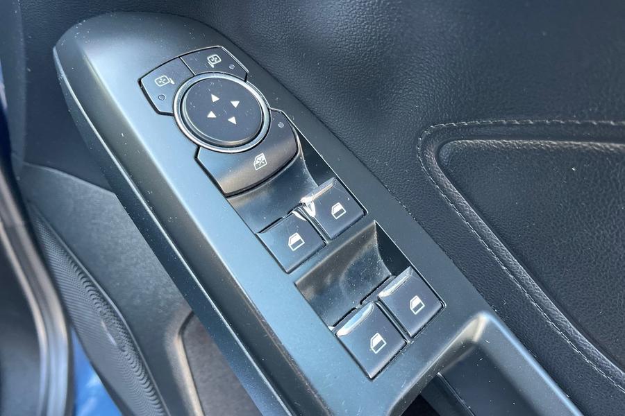 Ford Focus Photo autoimg-e932b512eecd3200fa14e81083b2fac00d34361e.jpg