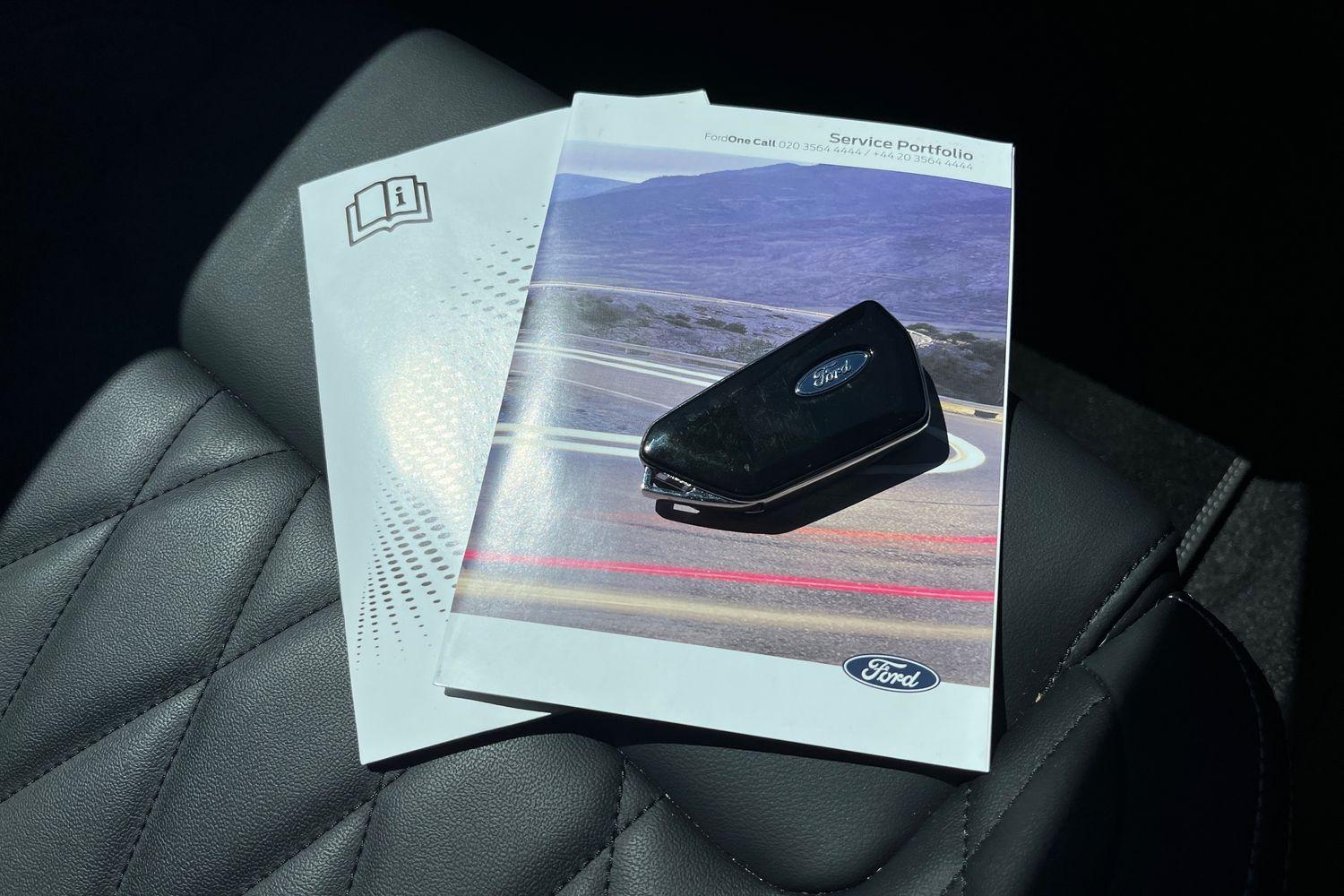 Ford Explorer Photo 21