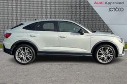 AUDI Q3 Photo 4