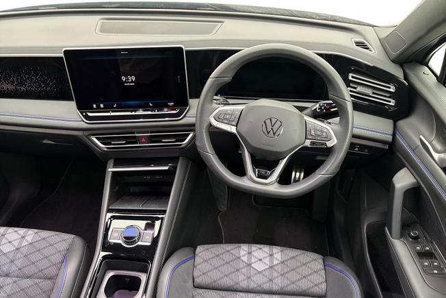 VOLKSWAGEN Tiguan Photo 11