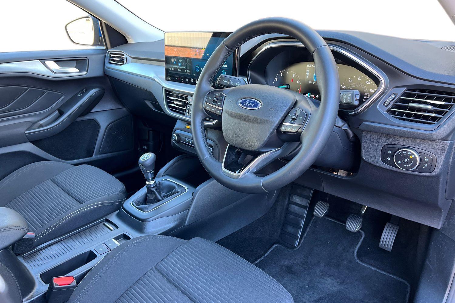 Ford Focus Photo 8