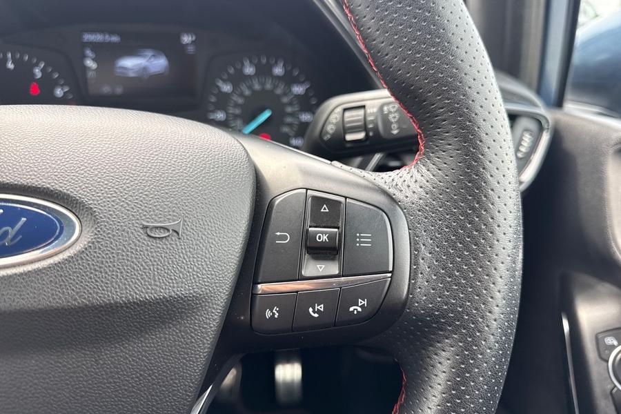 Ford Fiesta Photo autoimg-e946589b156b67f1e46974653c4e94508efd8abe.jpg