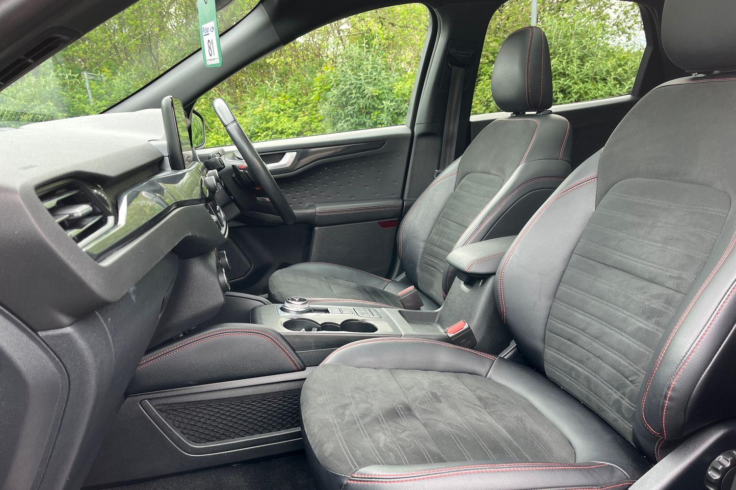 Ford KUGA Photo 18
