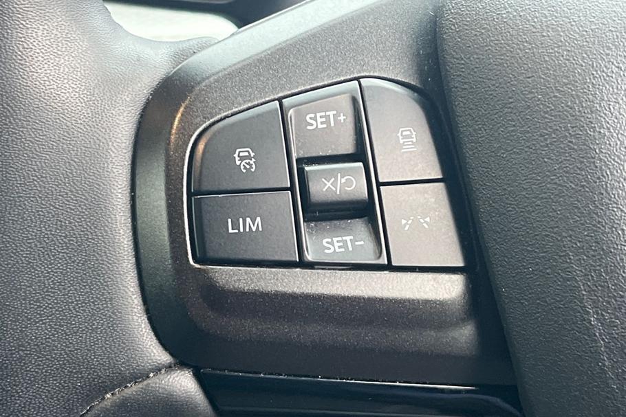 Used Ford MUSTANG MACH-E 30