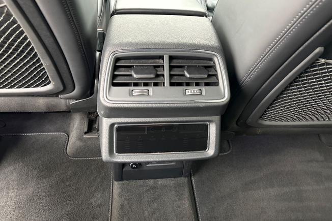 AUDI E-Tron S Photo 27