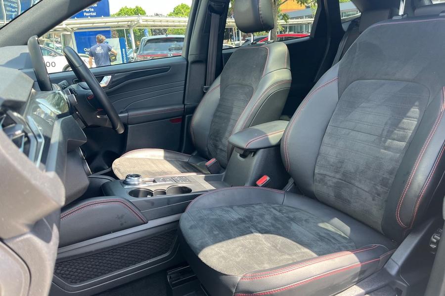 Ford KUGA Photo autoimg-e954c3c44ea862632988cb08e04806a99165b8b9.jpg