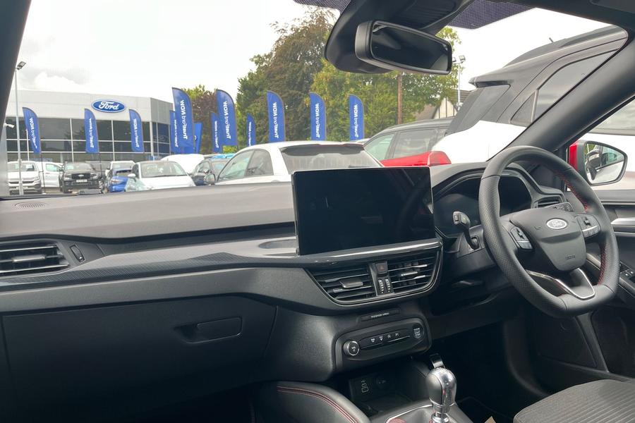 Ford FOCUS Photo autoimg-e955d7aedba5ea3800123bdb437cb04526ac3bbb.jpg