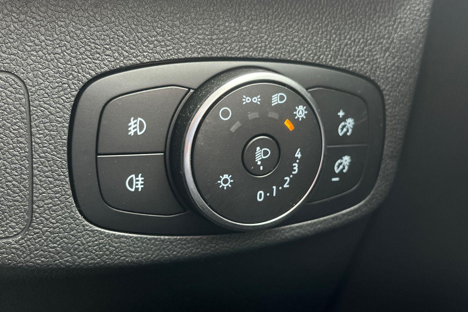Ford Focus Photo 25