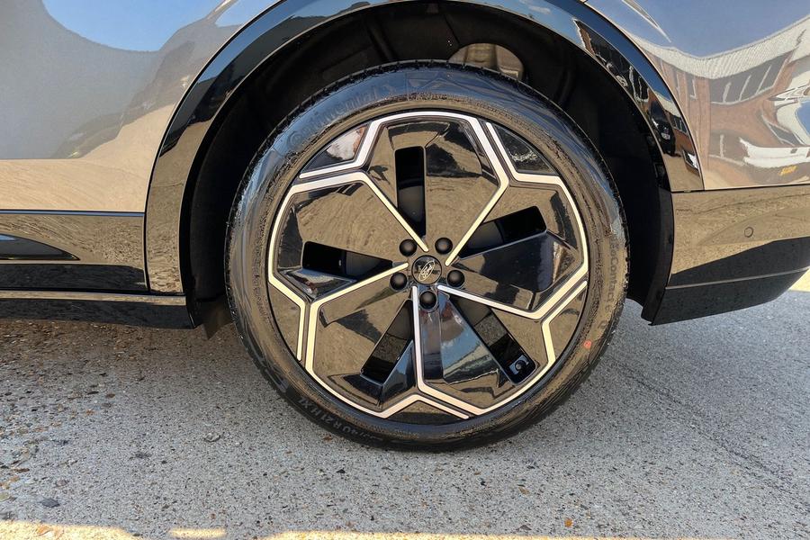 Ford Capri Photo autoimg-e957cce88bc90a5df4d3117f520251307ca8bf9b.jpg