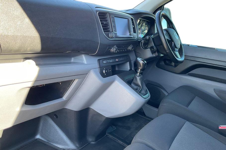 Used VAUXHALL VIVARO EA72JCZ 3