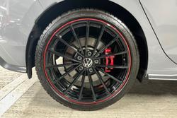 VOLKSWAGEN Golf Photo 5