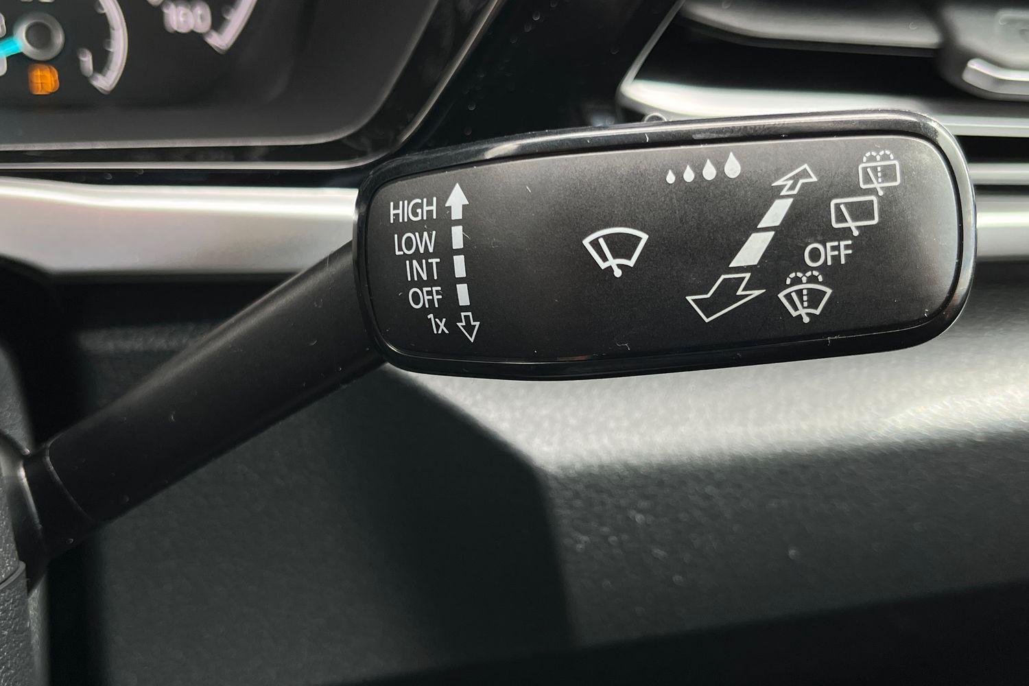 Ford TOURNEO CONNECT Photo 14