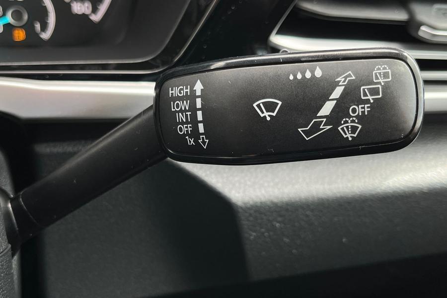 Ford TOURNEO CONNECT Photo autoimg-e95b530a3782fd113a423e0e0a903ca8e7a3f0ce.jpg
