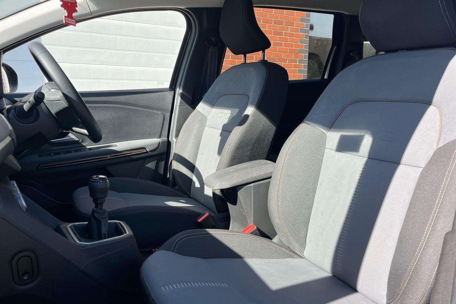 Dacia JOGGER Photo 18