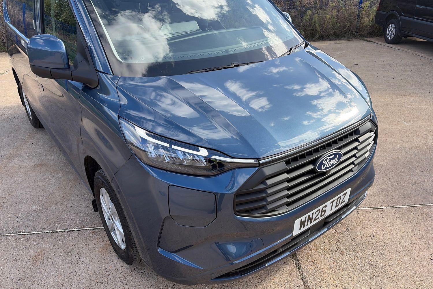 Ford TRANSIT CUSTOM Photo 26