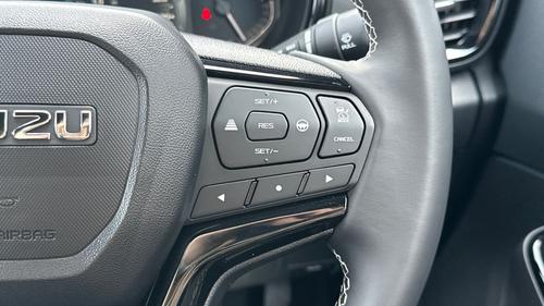 Isuzu D-Max Photo autoimg-e962b77a3c216dd3afe9407d665cc623506d197e.jpg