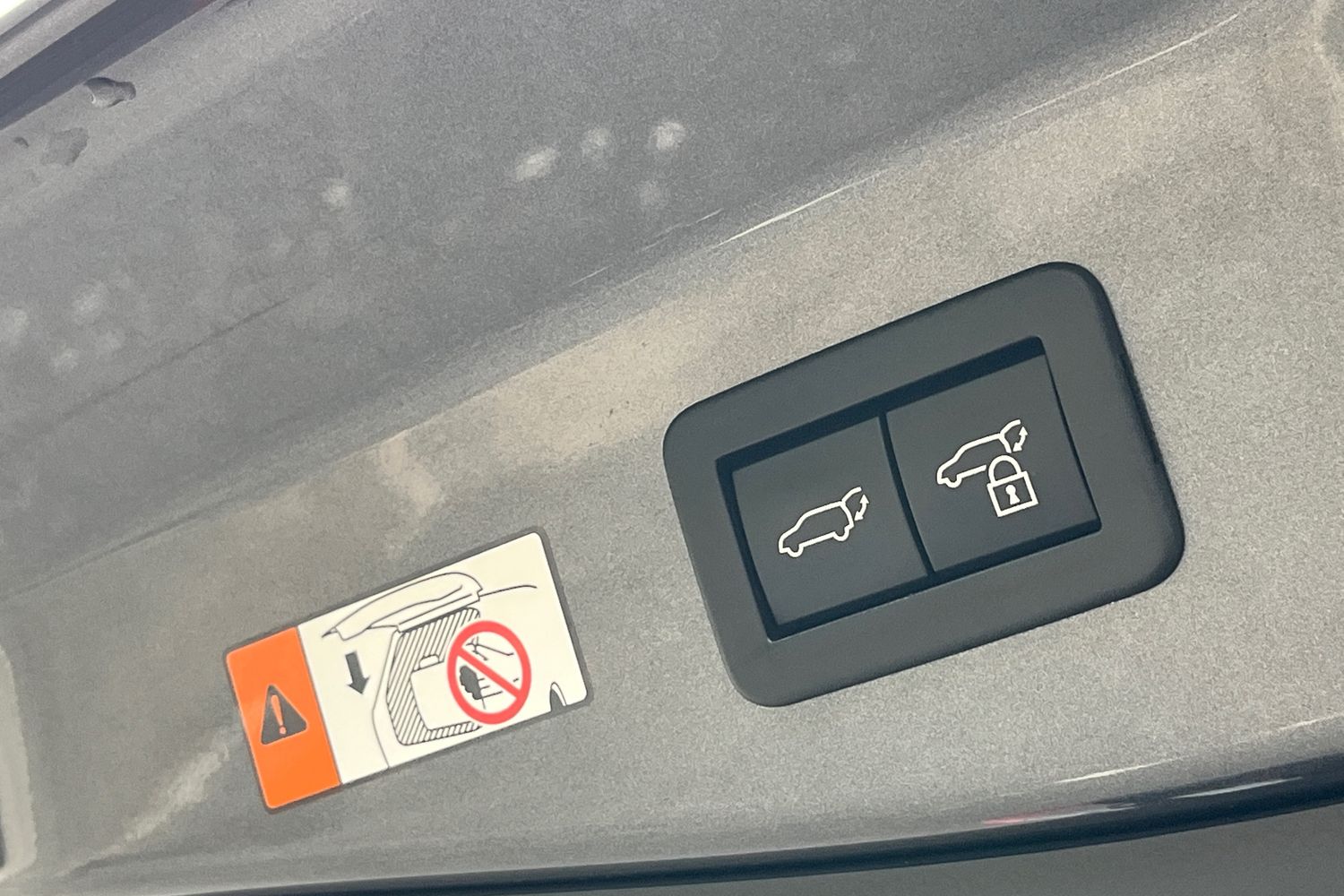 Toyota C-HR Photo 33