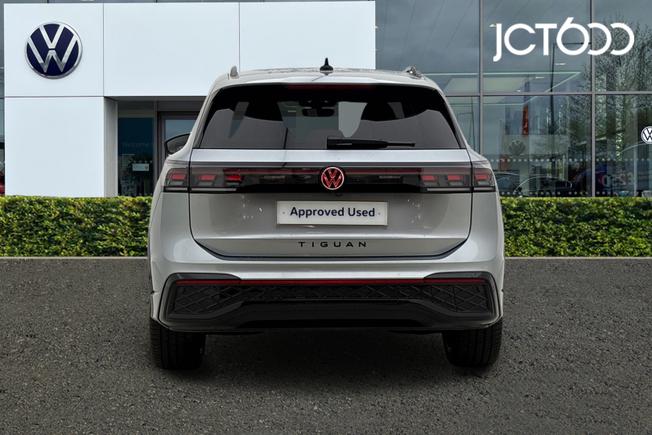 VOLKSWAGEN Tiguan Photo 7