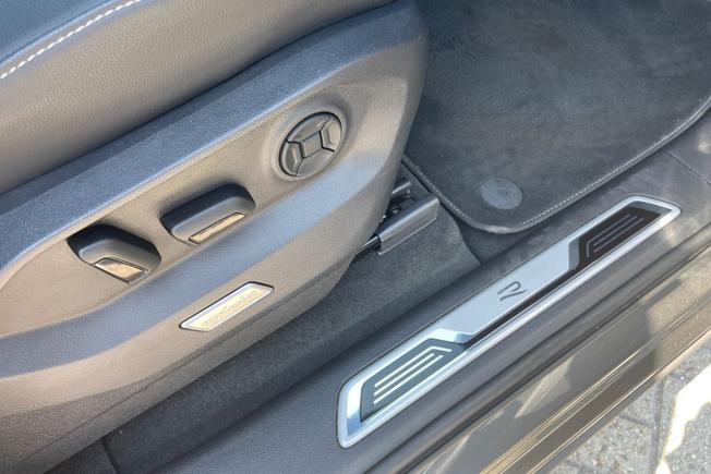 VOLKSWAGEN Touareg Photo 37
