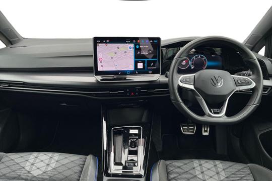 Volkswagen Golf Photo autoimg-e96979aa8a3ecbd4772b83ef1847c239c273860f.jpg