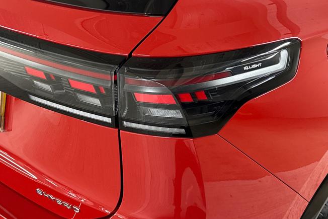 VOLKSWAGEN Tiguan Photo 18