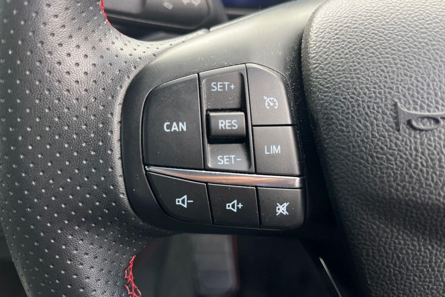 Ford FOCUS Photo 34