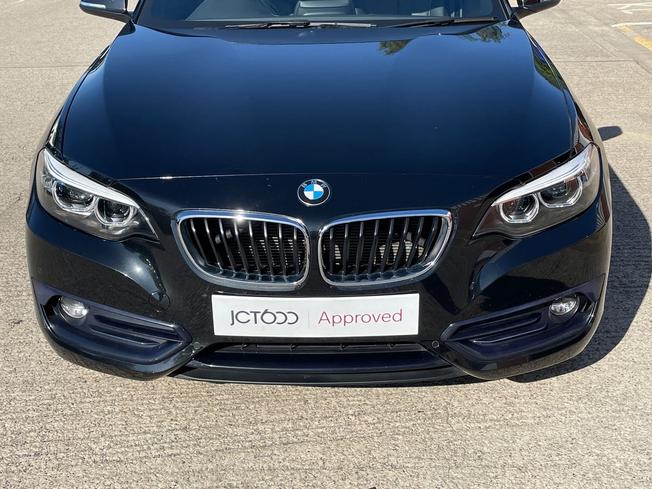 BMW 2 Series Photo 21