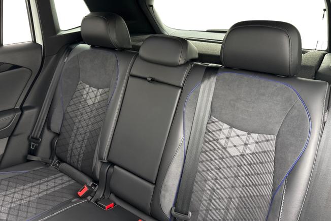 VOLKSWAGEN Tiguan Photo 9