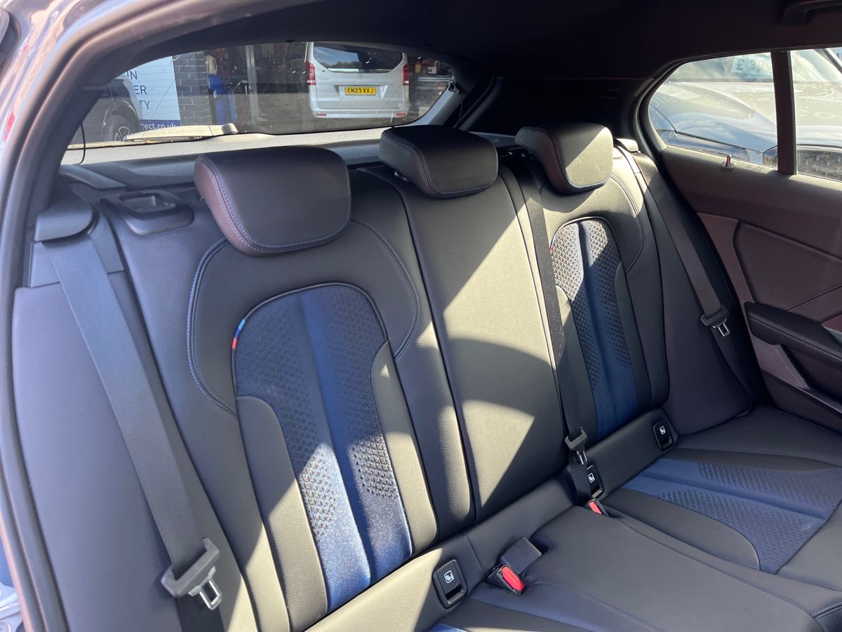BMW 1 Series Photo 27