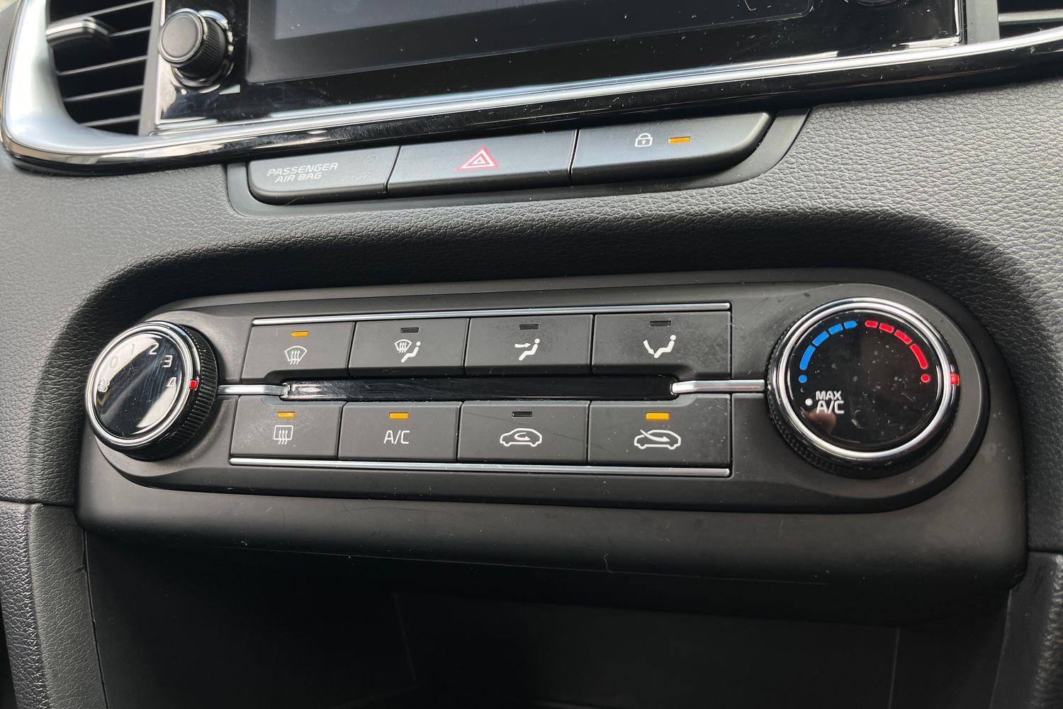 Kia XCEED Photo 30