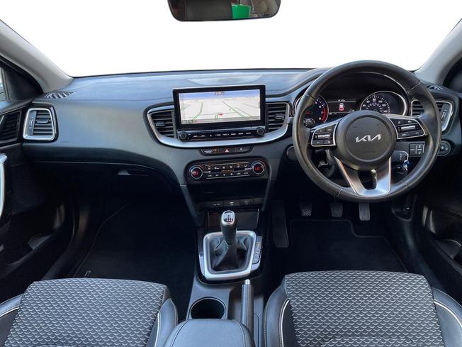 KIA Ceed Photo 10