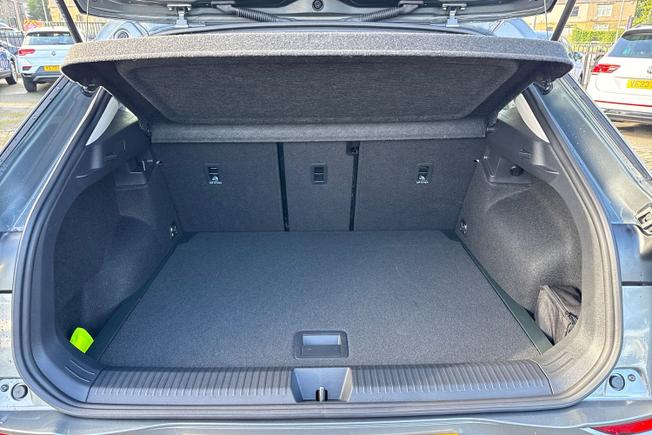 VOLKSWAGEN T-Roc Photo 12