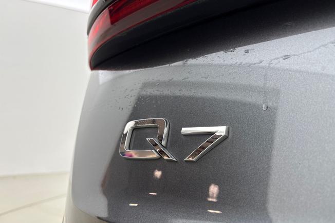 Audi Q7 Photo 24
