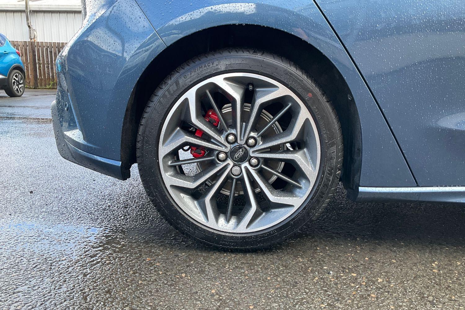Ford FOCUS Photo 7