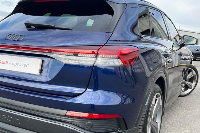 Audi Q4 E-Tron Photo 18