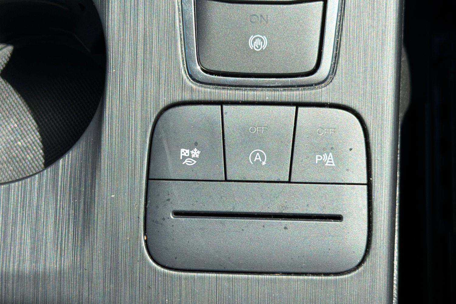 Ford KUGA Photo 34