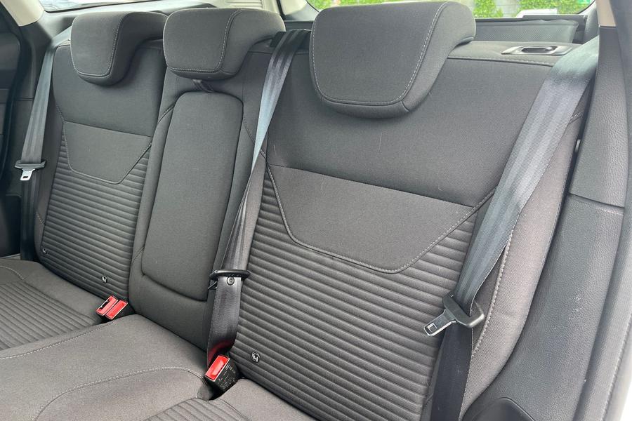 Ford Focus Photo autoimg-e98d0269859038a81e8b8c52e17efa1f52206433.jpg