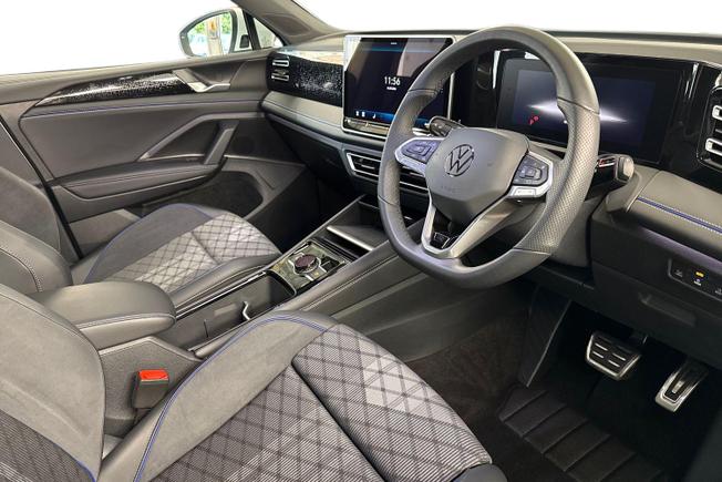 VOLKSWAGEN Tiguan Photo 6