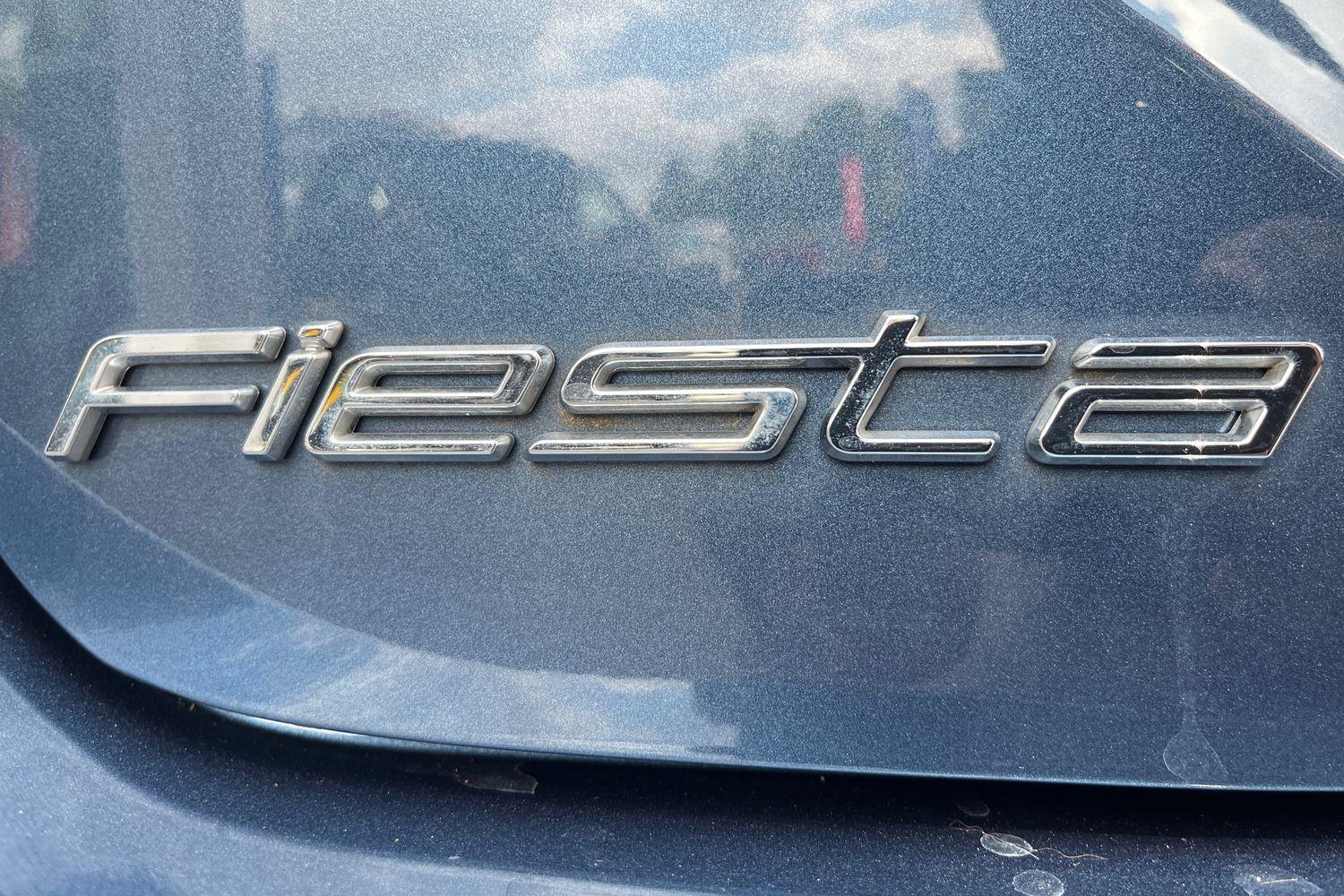 Ford FIESTA Photo 38