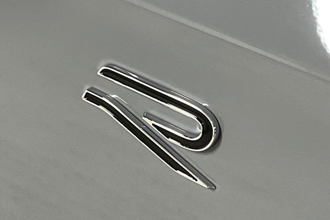 VOLKSWAGEN Golf Photo 34