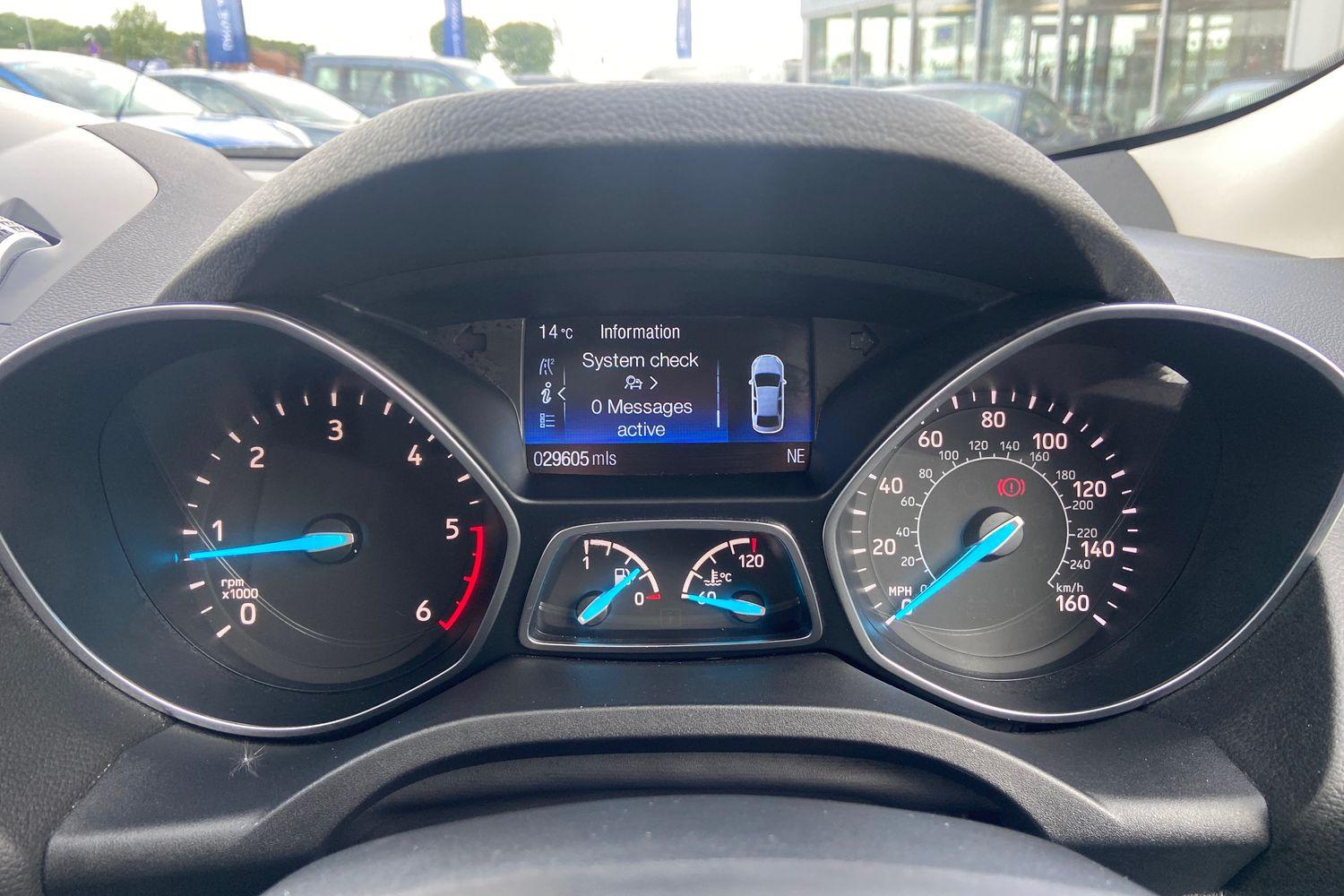 Ford KUGA Photo 12